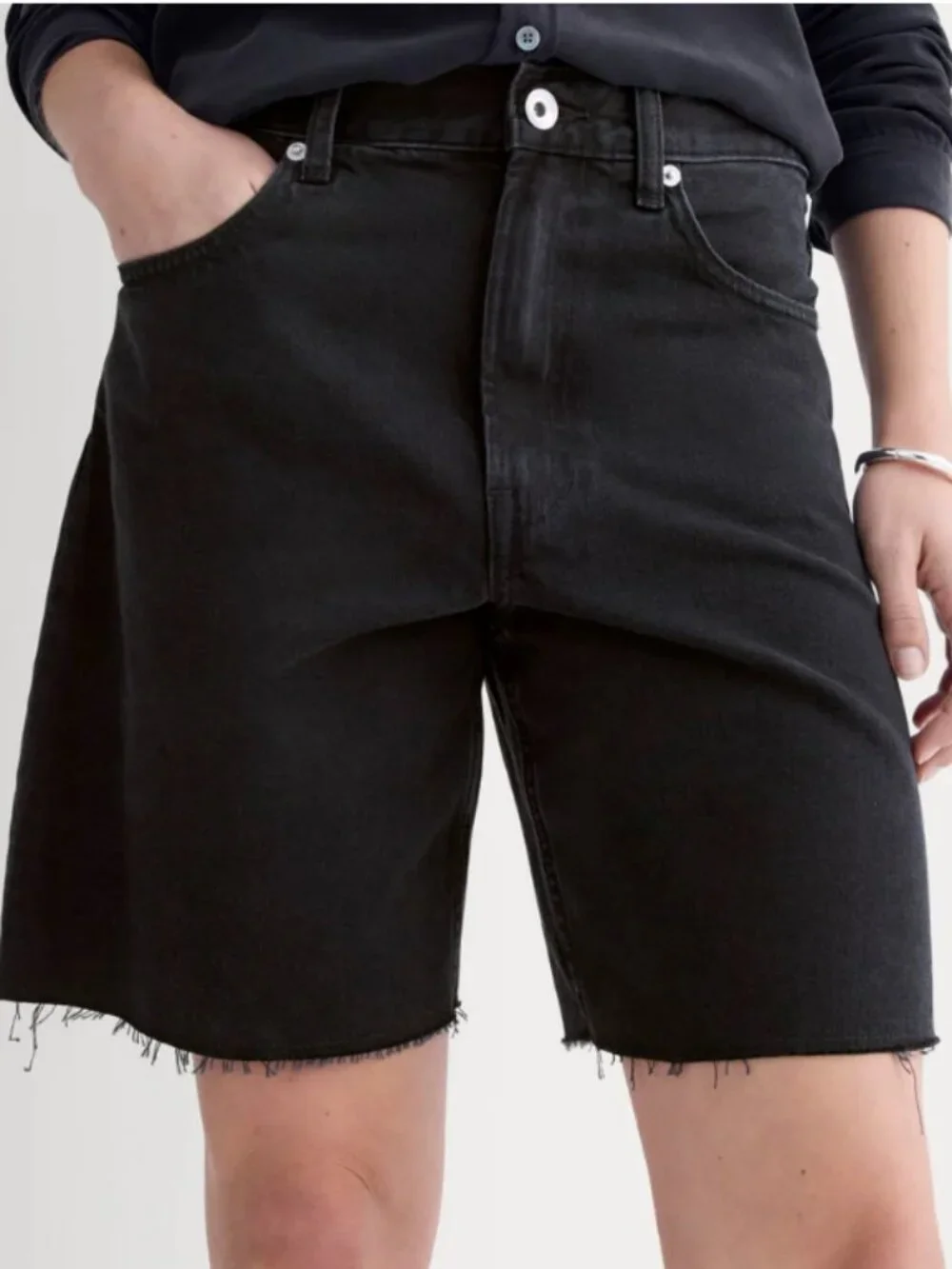 Everlane OG Baggy Jean Short Washed Black 33